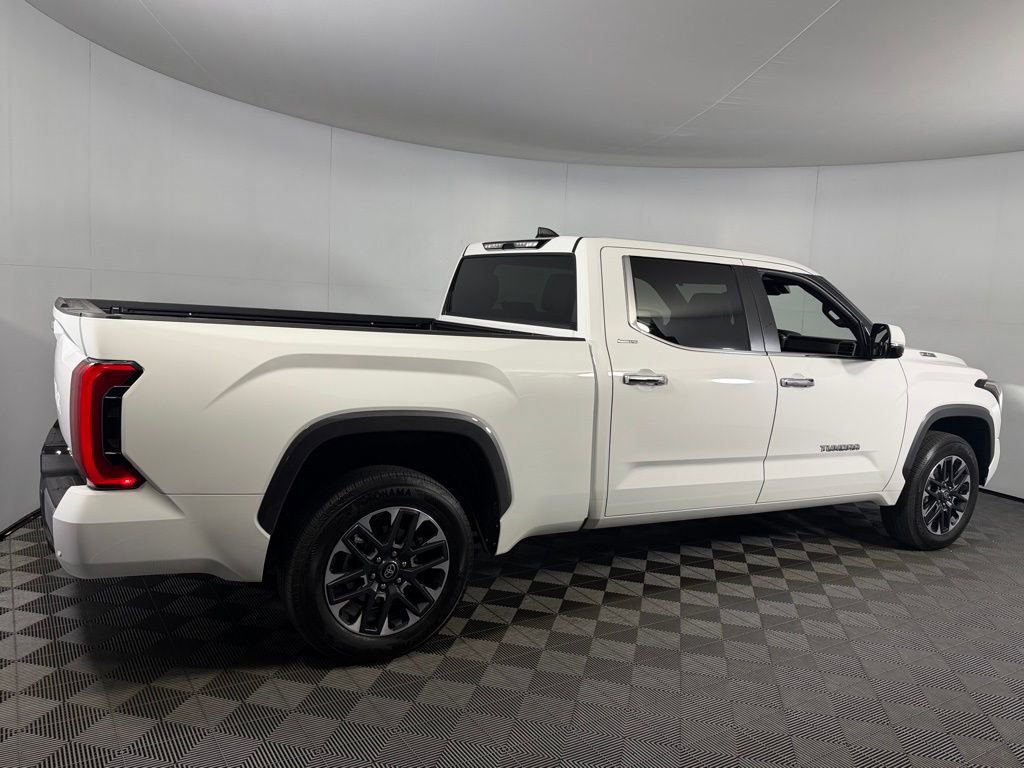Used 2025 Toyota Tundra Limited AWD/4WD image 7