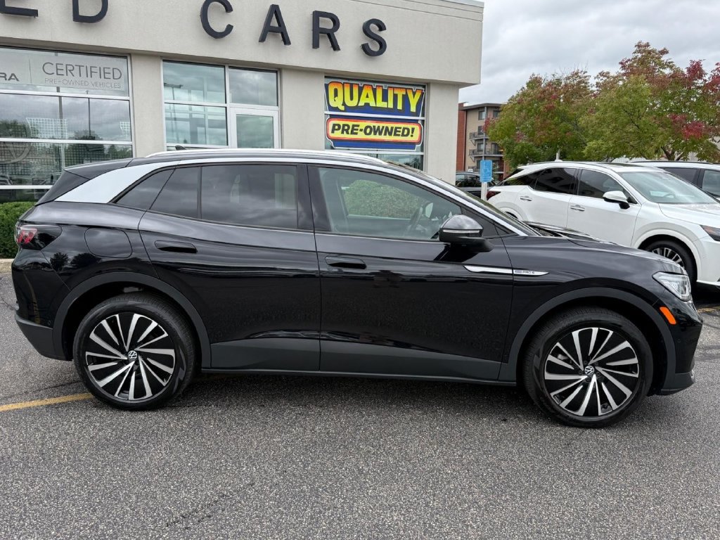 Certified 2023 Volkswagen ID.4 Pro S Plus AWD/4WD image 2