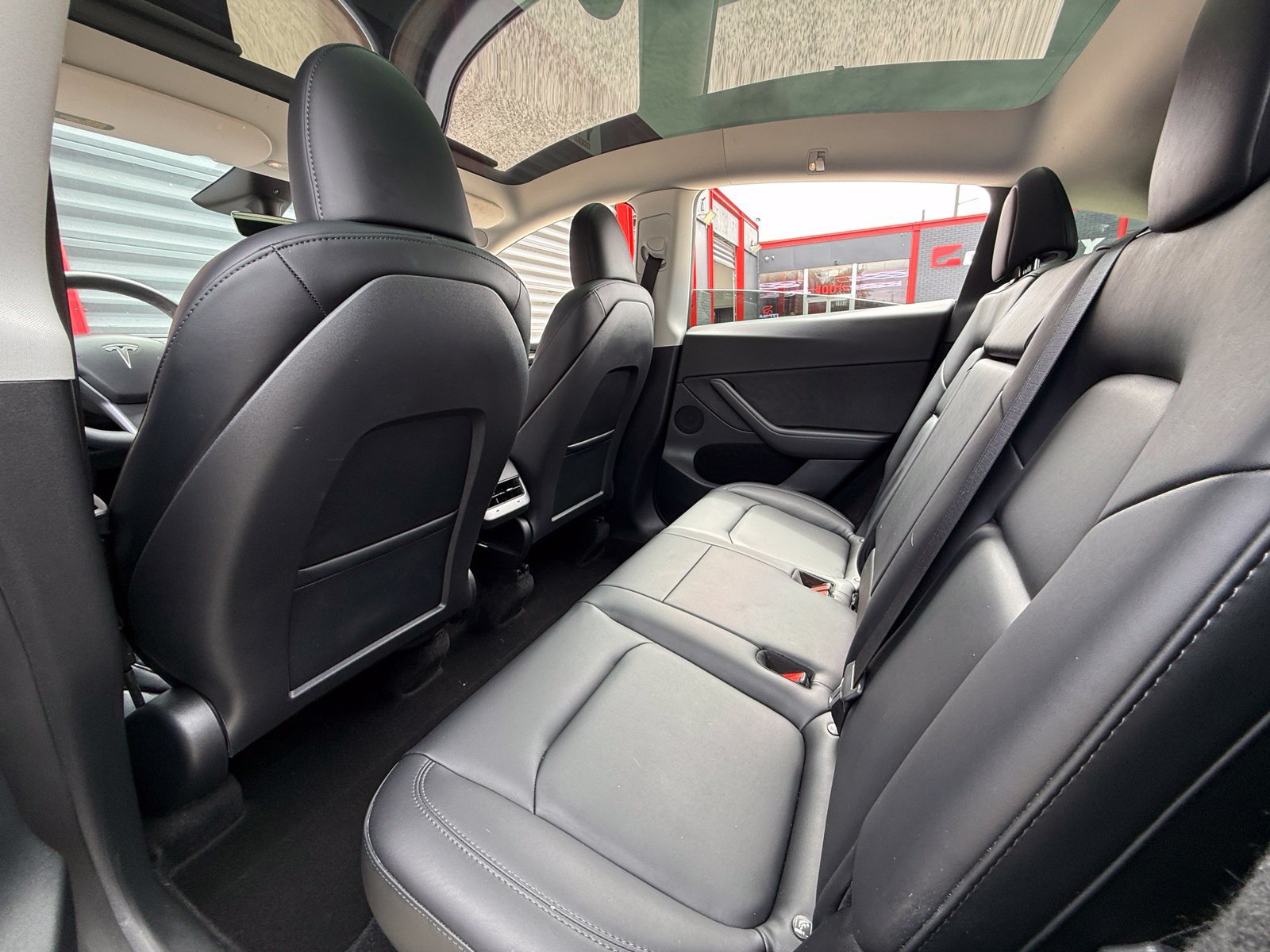 Used 2023 Tesla Model Y Performance AWD/4WD image 17