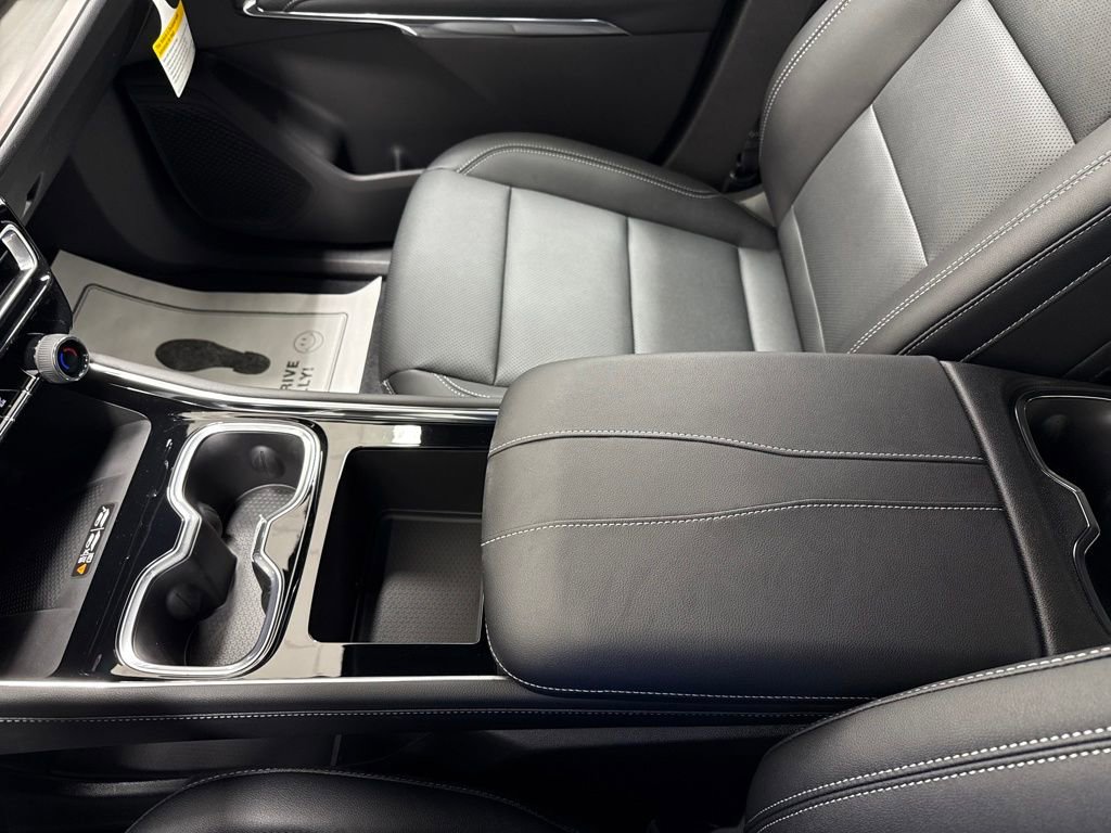 New 2026 Chevrolet Traverse LT w/ Midnight/Sport Edition image 35