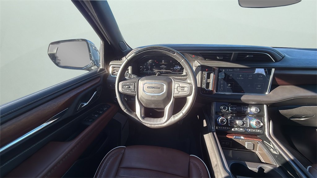 Used 2024 GMC Yukon XL Denali Ultimate image 17