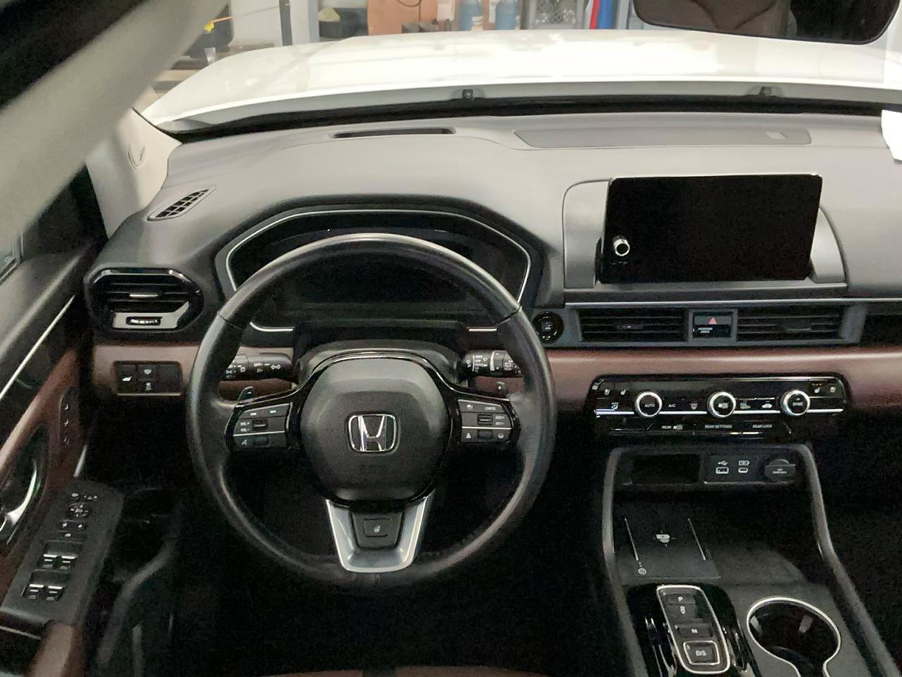 Used 2023 Honda Pilot Elite image 18