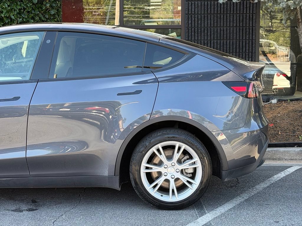 Used 2023 Tesla Model Y Long Range AWD/4WD image 14