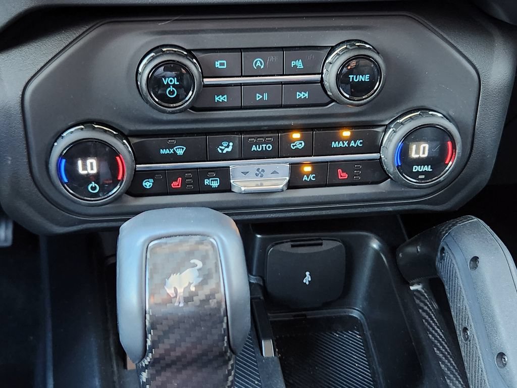 Certified 2025 Ford Bronco Raptor w/ Interior Carbon Fiber Pack AWD/4WD image 30