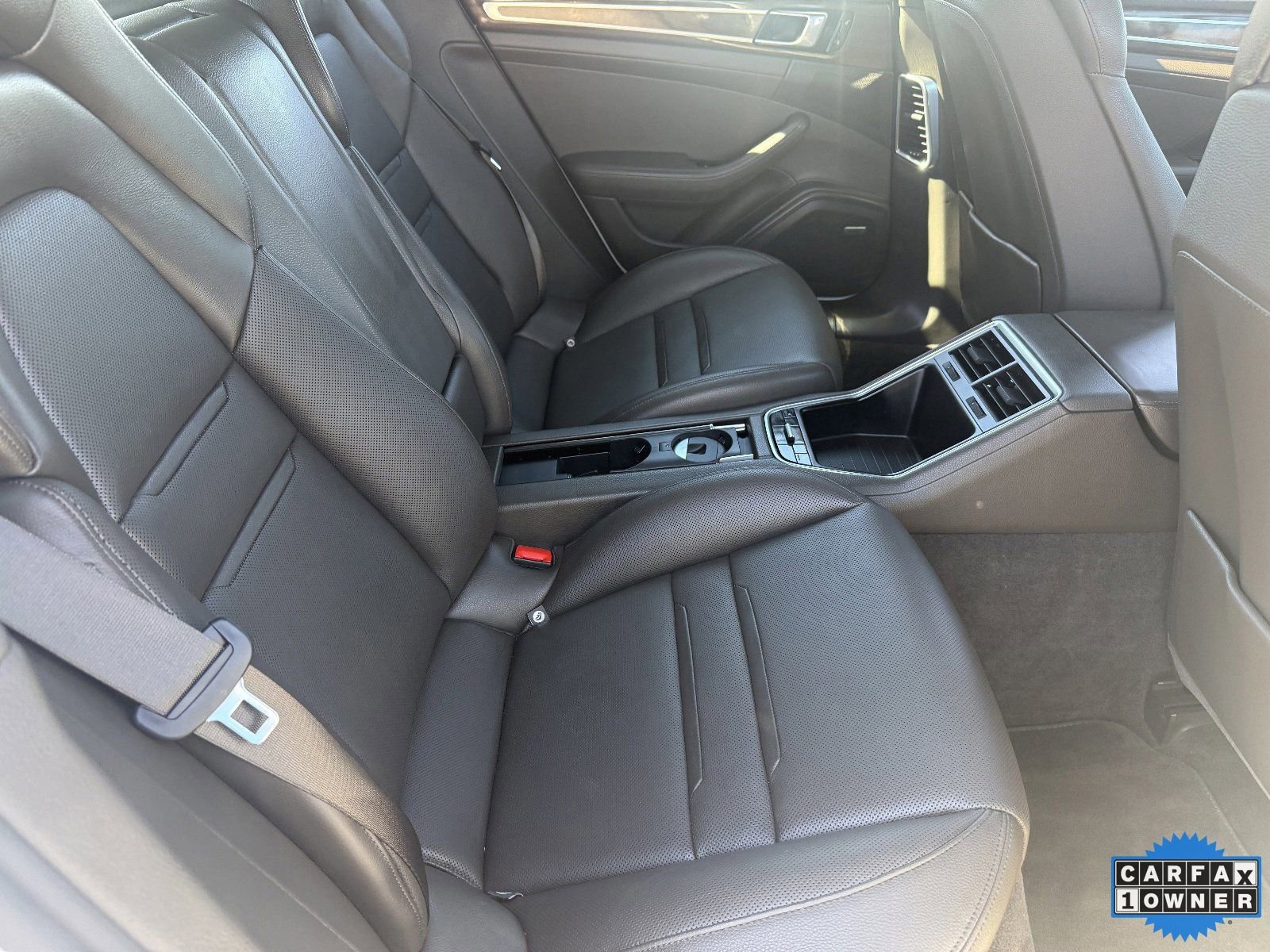 Used 2018 Porsche Panamera 4S image 14