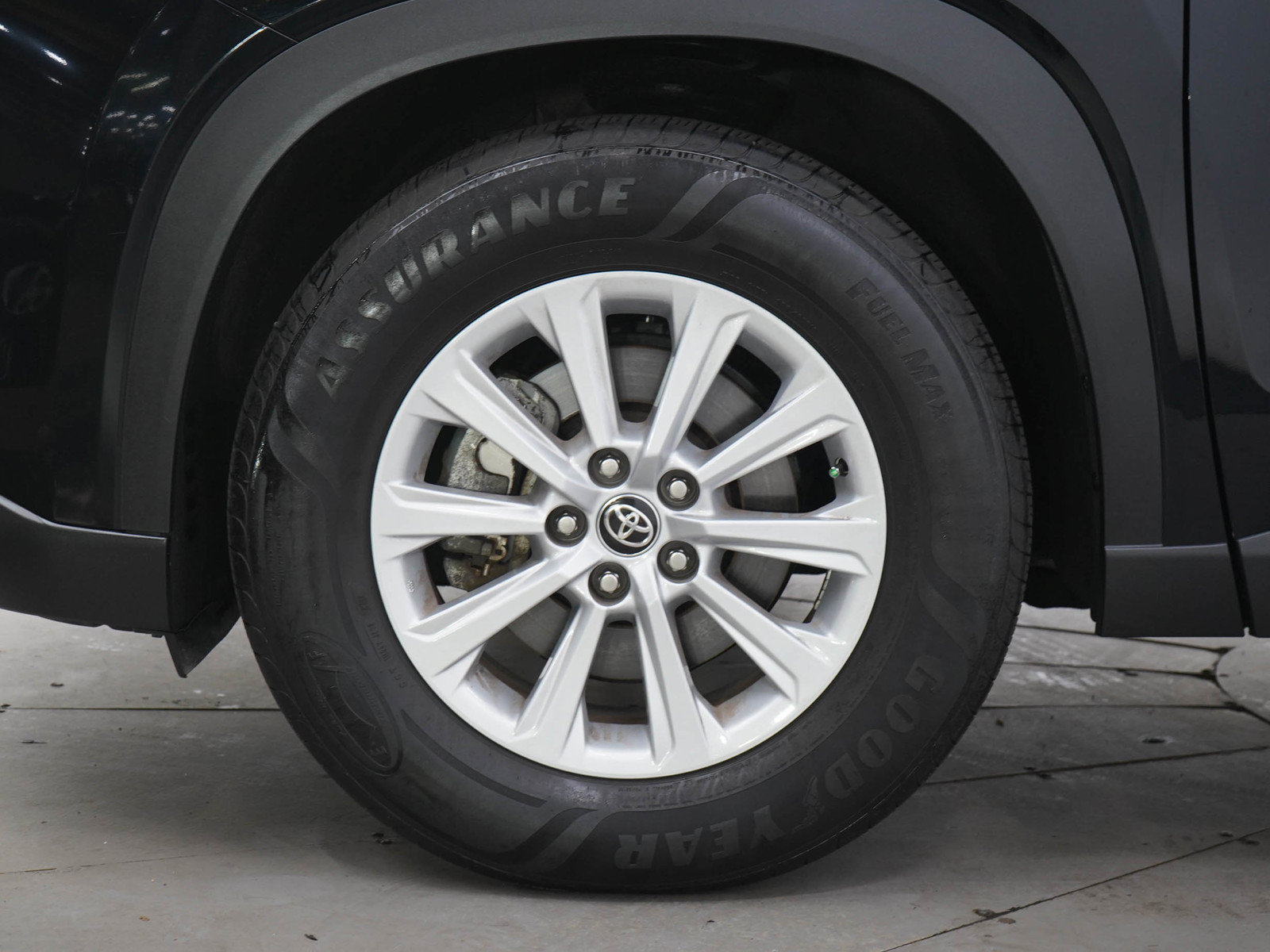 Used 2025 Toyota Grand Highlander AWD image 31
