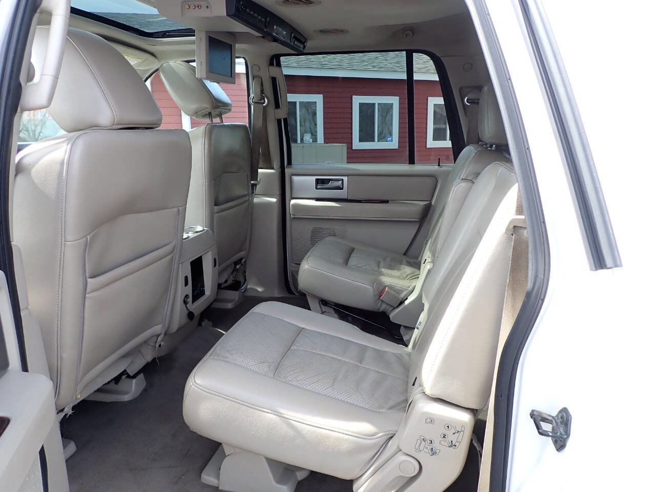 Used 2010 Ford Expedition EL Limited AWD/4WD image 9