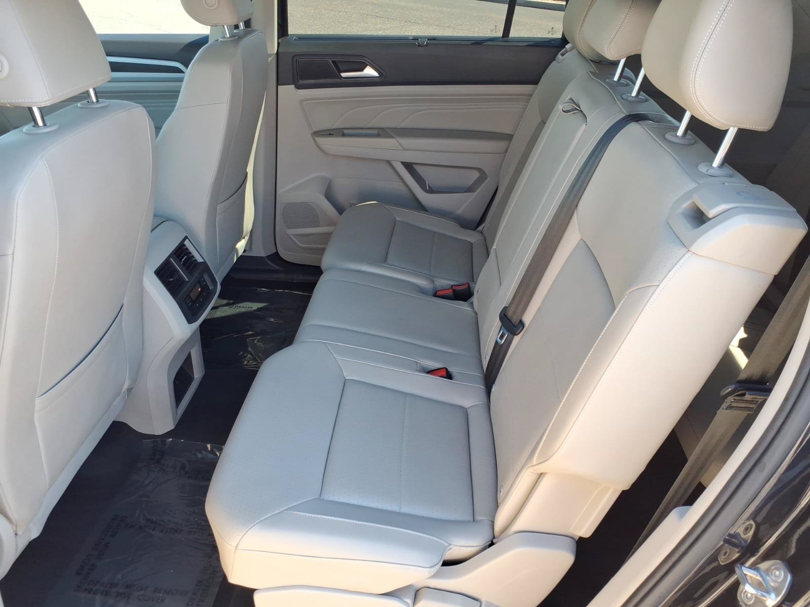 Used 2023 Volkswagen Atlas SE FWD image 23
