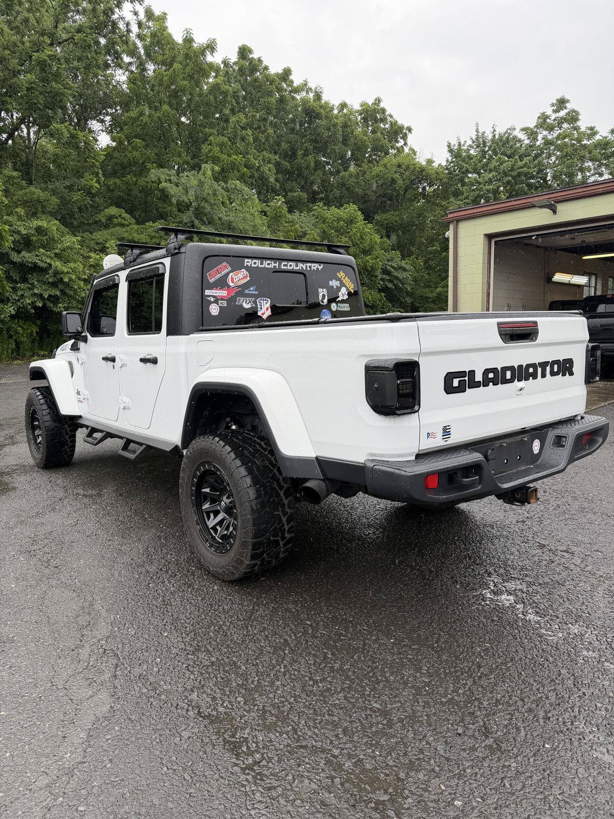 Used 2022 Jeep Gladiator Sport AWD/4WD image 16