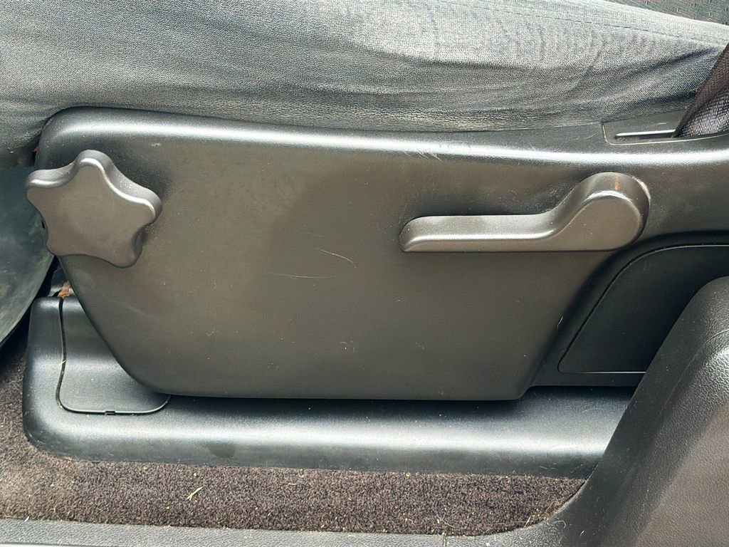 Used 2009 Chevrolet Silverado 2500 LT w/ Snow Plow Prep Package image 22