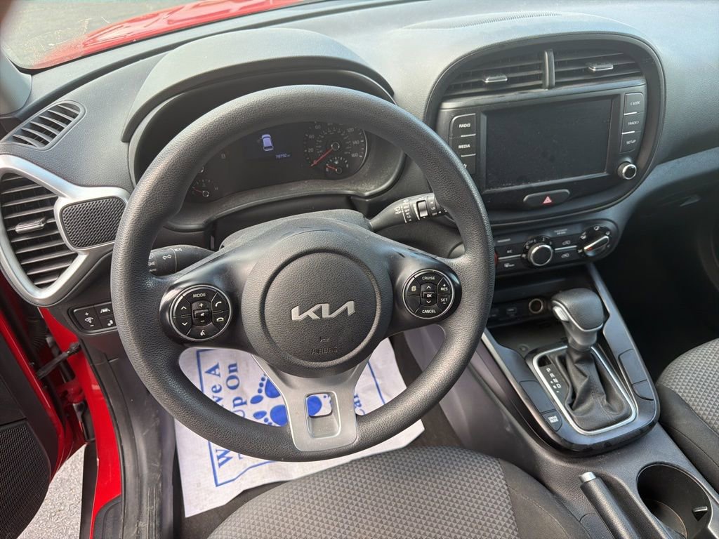 Used 2022 Kia Soul LX w/ Technology Package FWD image 12
