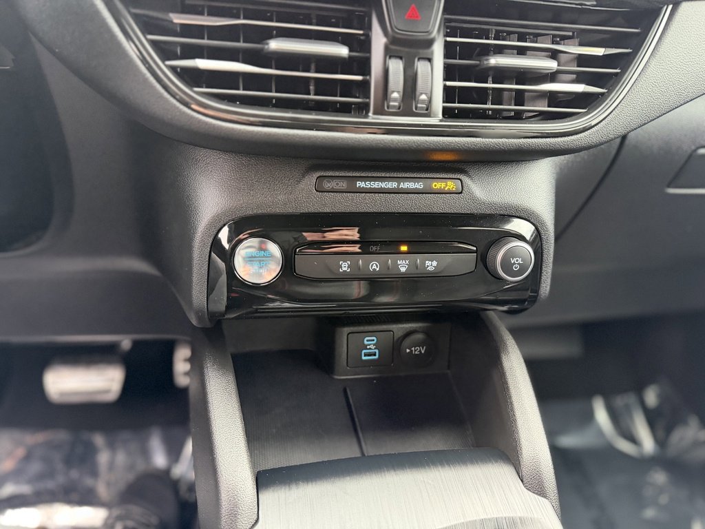 Certified 2023 Ford Escape ST-Line w/ Tech Pack #1 image 17