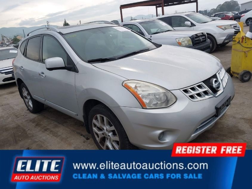 Used 2013 Nissan Rogue SL image 2