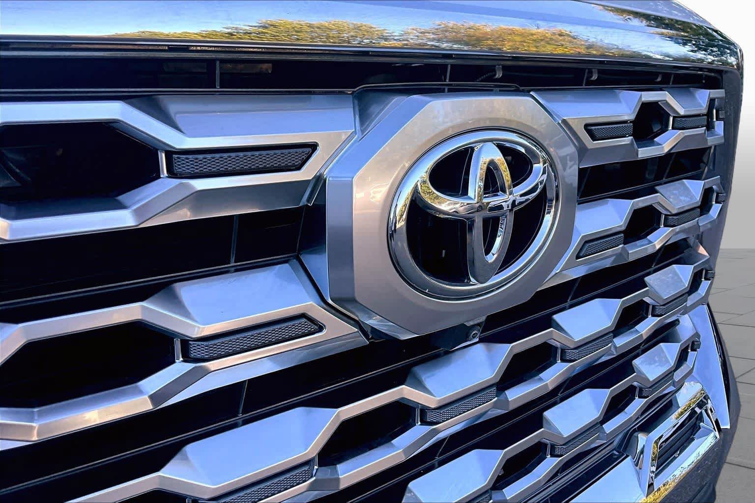 Used 2025 Toyota Tundra 1794 Edition AWD/4WD image 28