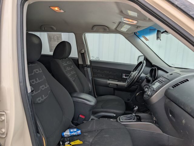 Used 2013 Kia Soul + w/ Audio Pkg image 18