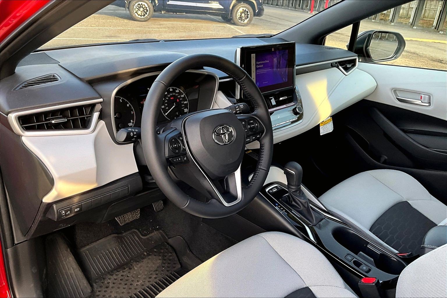 Used 2026 Toyota Corolla SE image 13
