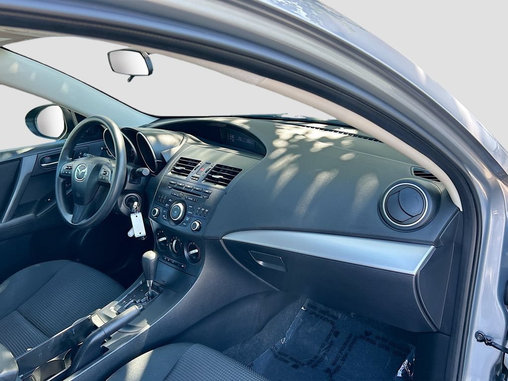 Used 2012 MAZDA MAZDA3 i Touring FWD image 25