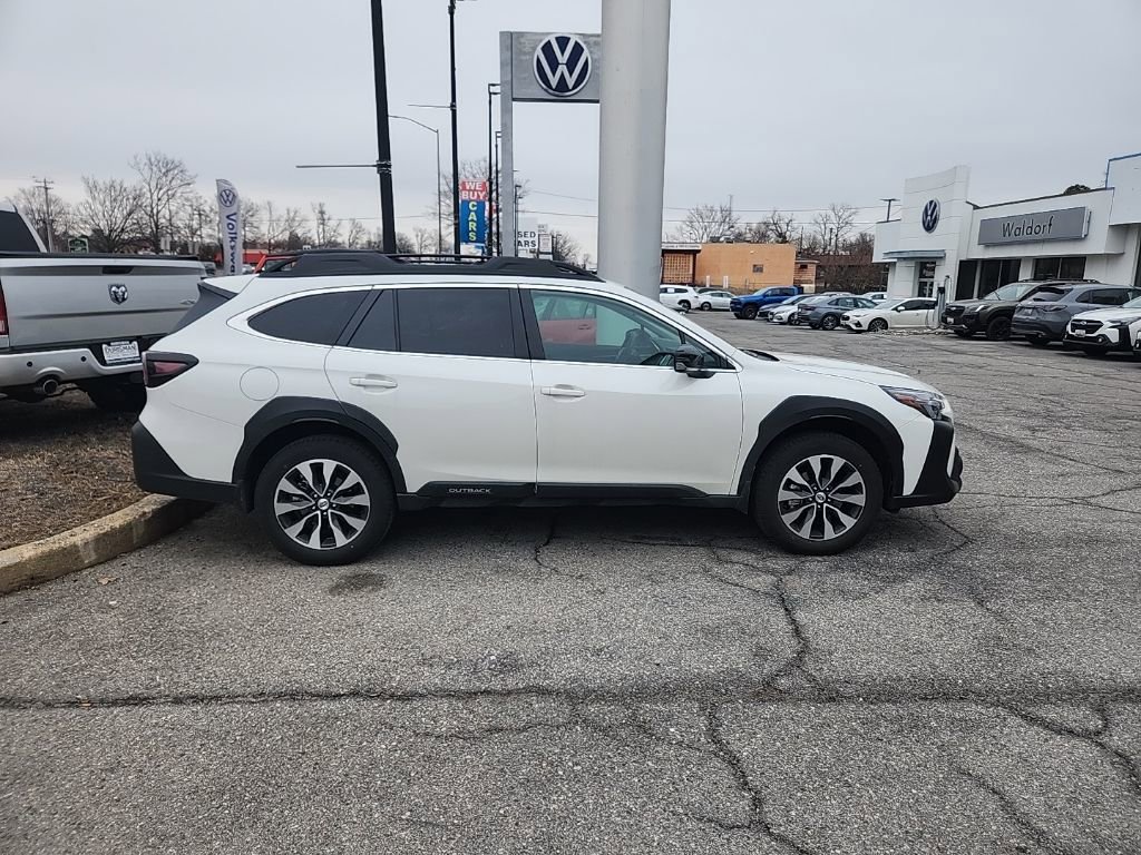 Used 2025 Subaru Outback Limited image 2