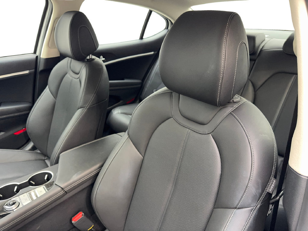 Used 2026 Genesis G70 2.5T RWD image 25