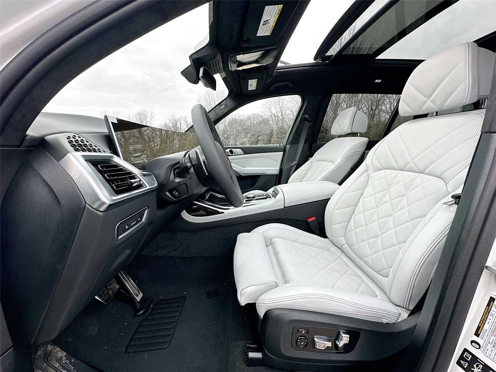 New 2026 BMW X7 xDrive40i w/ M Sport Package image 22