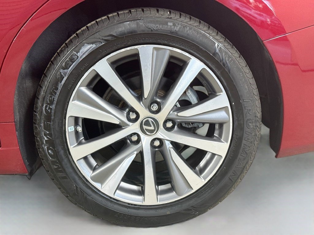 Used 2020 Lexus ES 300h w/ Premium Package FWD image 36