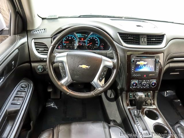 Used 2015 Chevrolet Traverse LT image 3