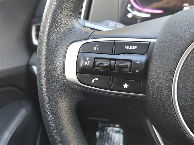 Certified 2025 Kia Sportage LX image 24