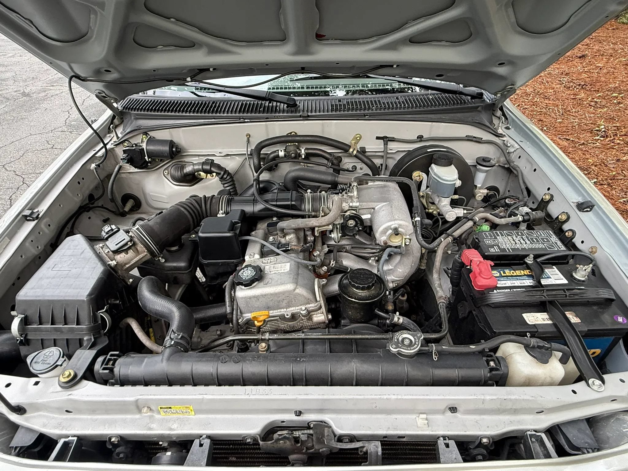Used 2002 Toyota Tacoma 2WD Xtracab image 9