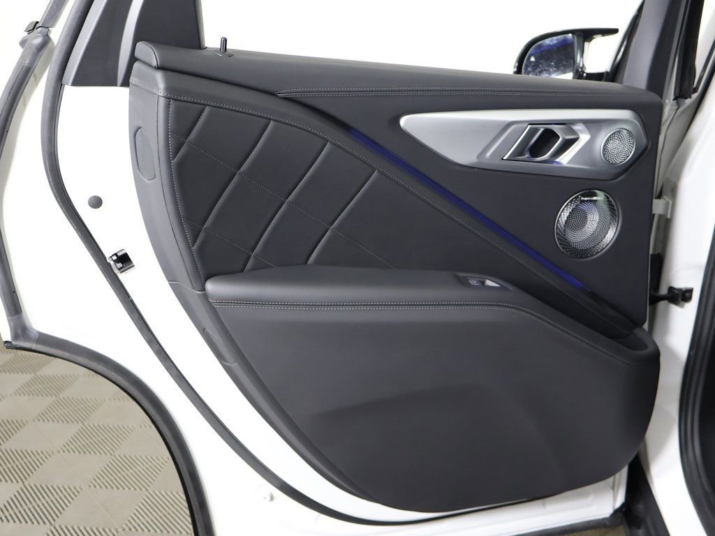 Used 2024 BMW XM image 29