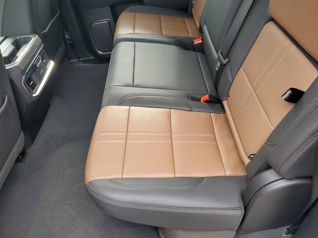 Used 2025 Chevrolet Silverado 1500 High Country w/ Technology Package image 9