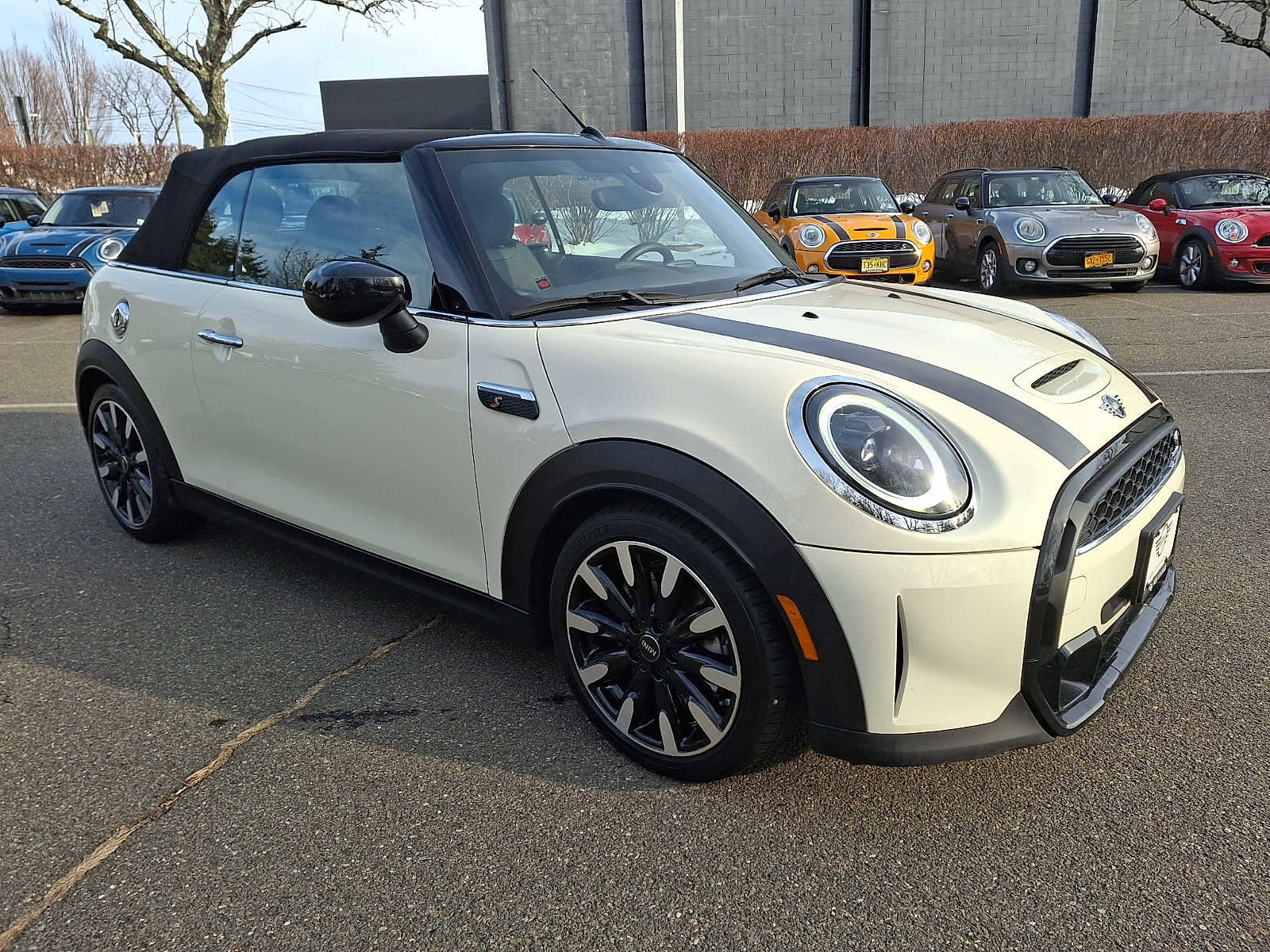 Used 2022 MINI Cooper S w/ Signature Upholstery Package image 30