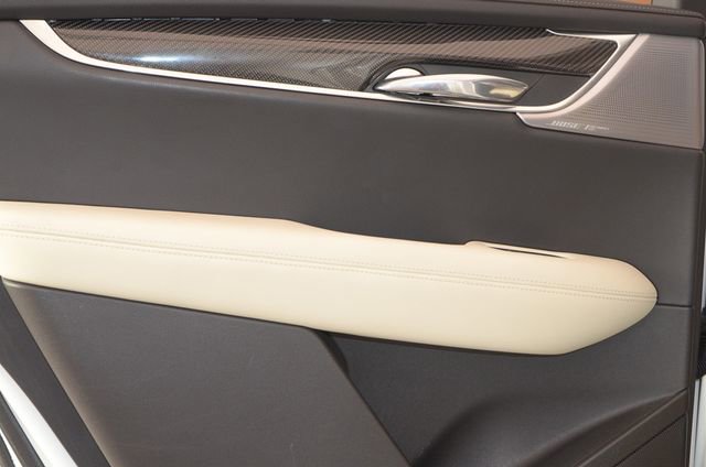 Certified 2023 Cadillac XT6 Sport w/ Technology Package image 21