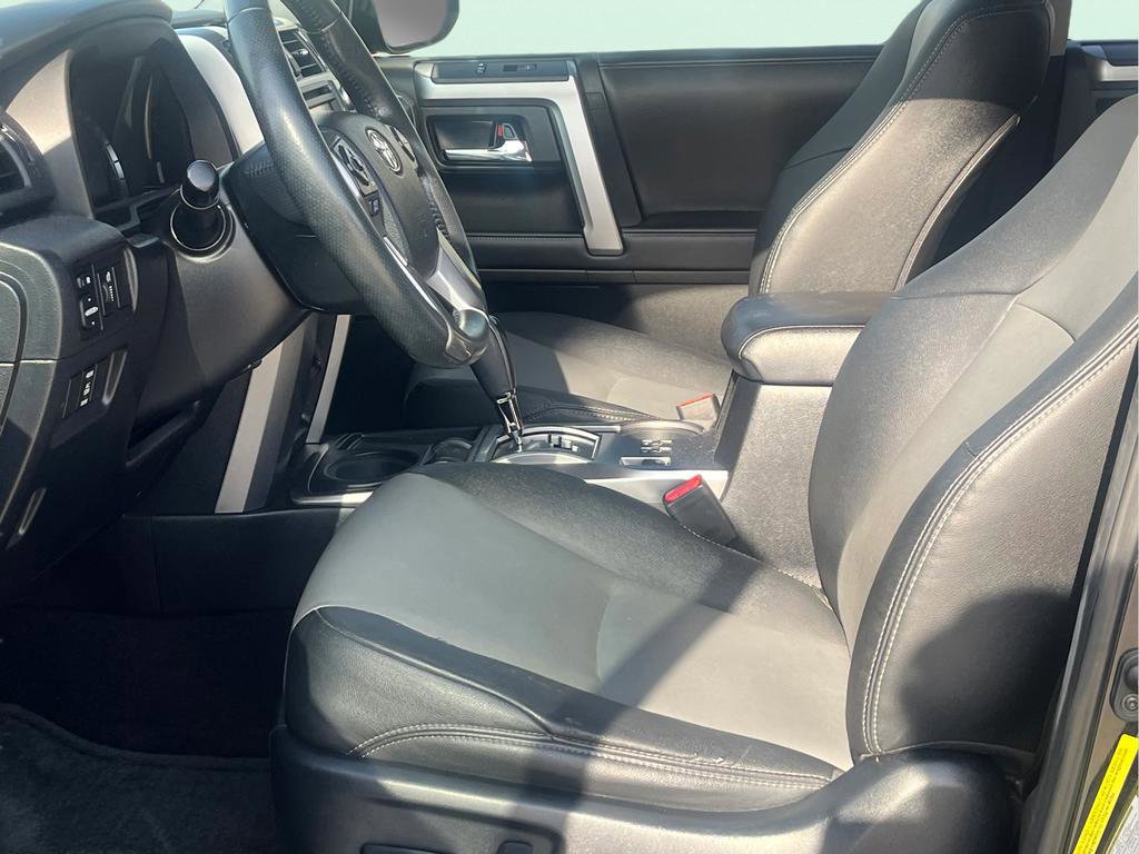 Used 2019 Toyota 4Runner SR5 Premium RWD image 11