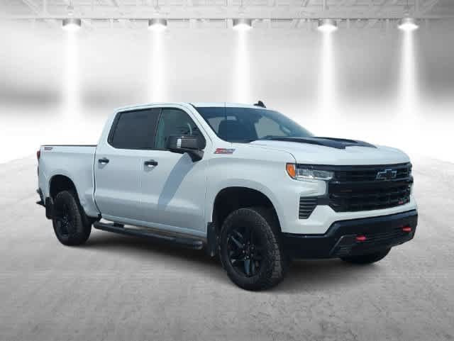 Used 2024 Chevrolet Silverado 1500 LT Trail Boss AWD/4WD image 2