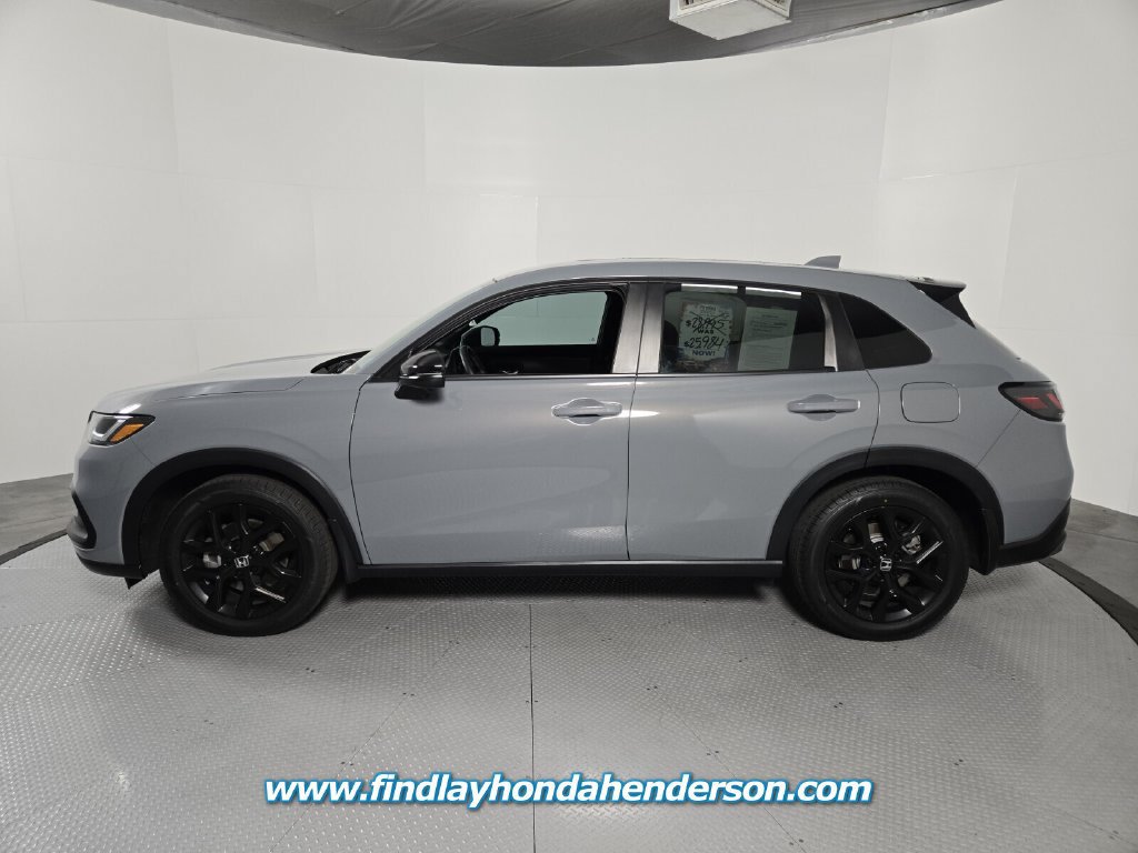 Used 2025 Honda HR-V Sport image 3