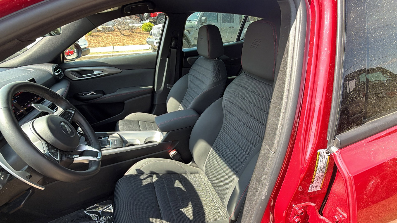 Used 2025 Dodge Hornet R/T w/ Tech Pack image 17