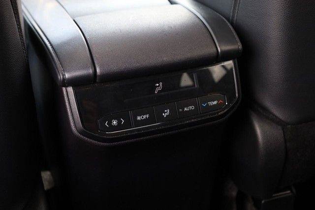 Used 2025 Toyota Highlander XSE AWD/4WD image 25