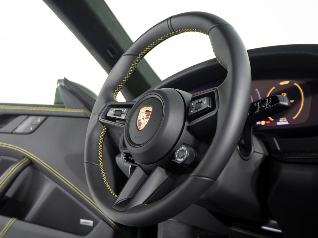 Used 2025 Porsche 911 GT3 image 27