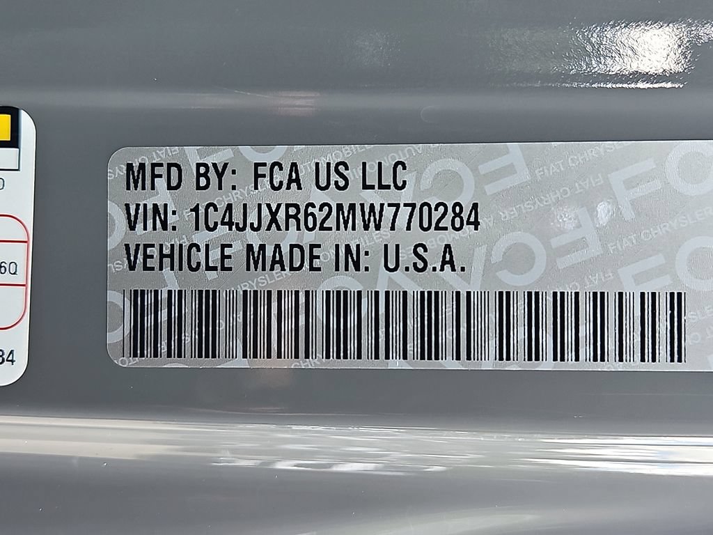 Used 2021 Jeep Wrangler Unlimited Rubicon 4xe w/ Cold Weather Group AWD/4WD image 29