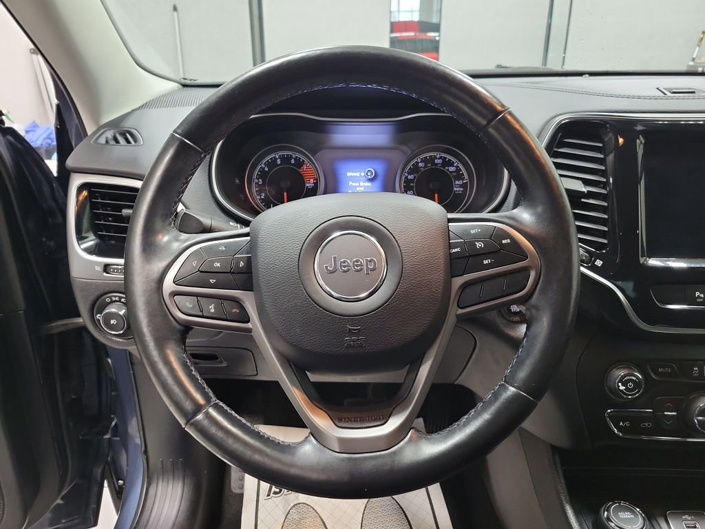 Used 2020 Jeep Cherokee Limited AWD/4WD image 34