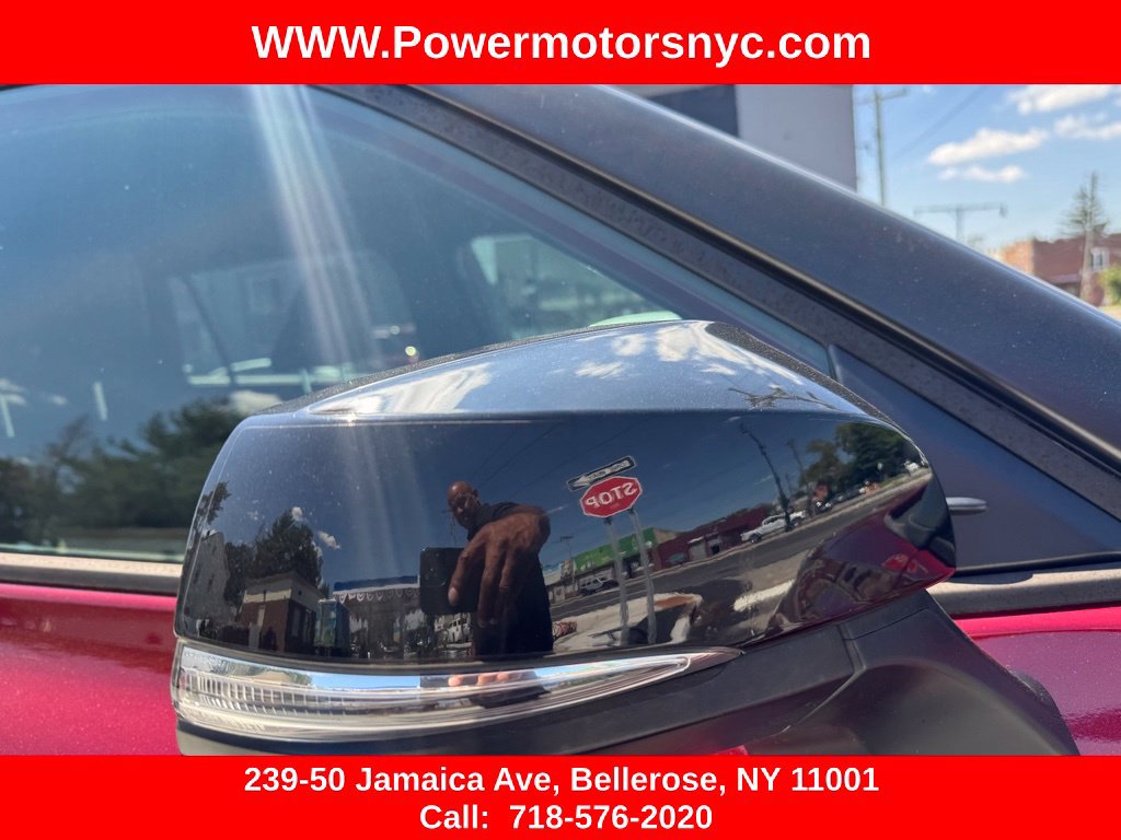 Used 2022 Toyota Highlander XSE FWD image 16