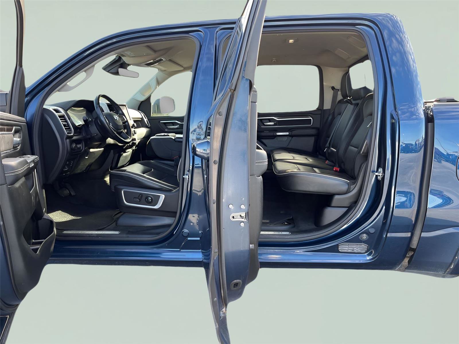 Used 2022 RAM 1500 Laramie image 27