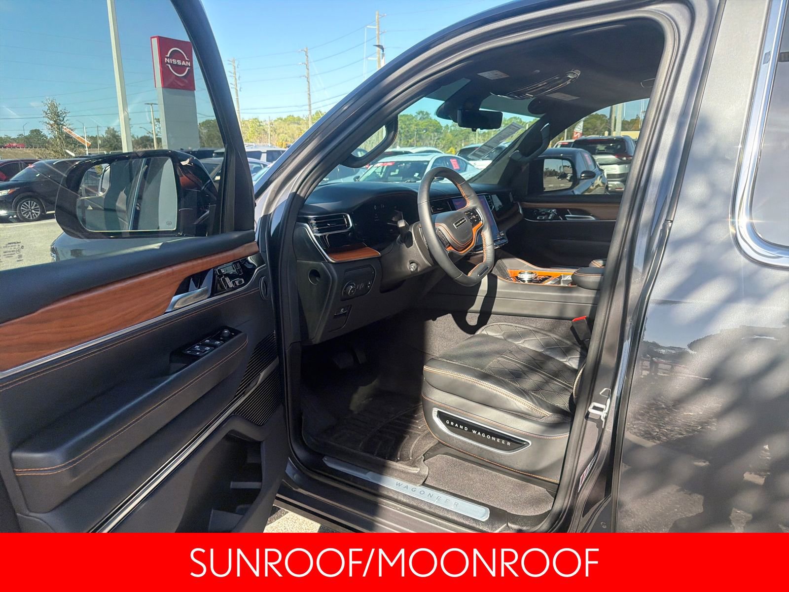 Used 2024 Jeep Grand Wagoneer Series III image 16