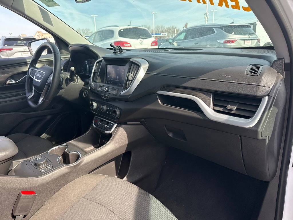 Certified 2024 GMC Terrain SLE w/ Driver Convenience Package image 40