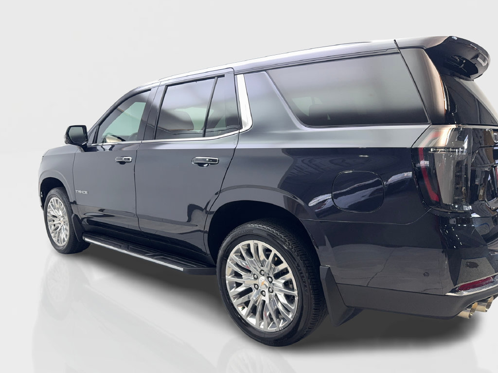 Used 2025 Chevrolet Tahoe Premier RWD image 16