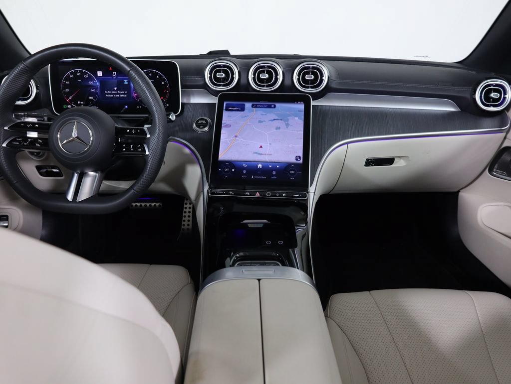 Used 2025 Mercedes-Benz CLE 450 4MATIC Cabriolet image 32