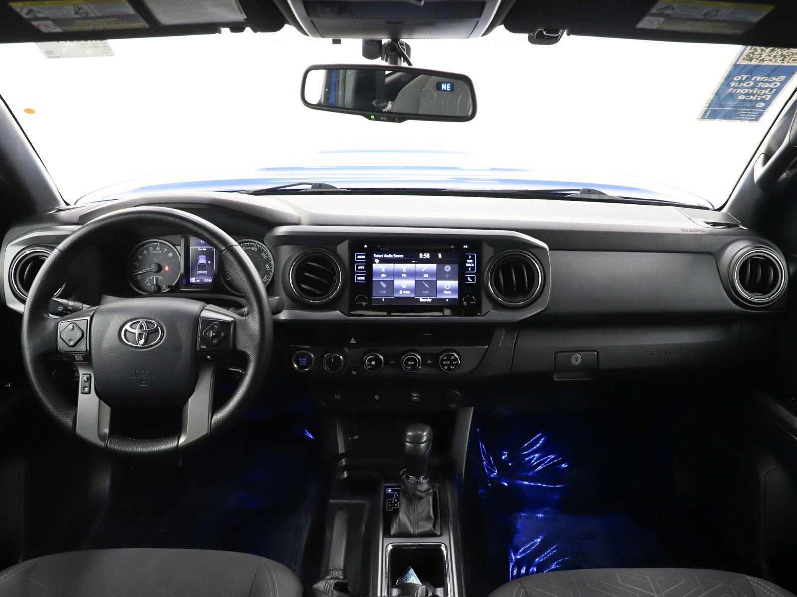 Used 2017 Toyota Tacoma TRD Sport w/ Tow Package (A/T) image 13