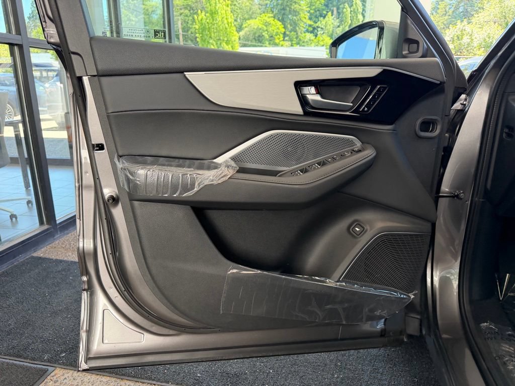 New 2026 Acura MDX SH-AWD image 11