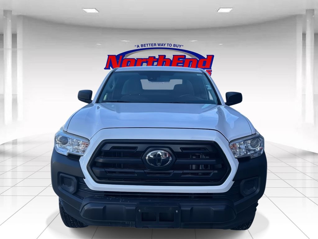 Used 2018 Toyota Tacoma SR image 8