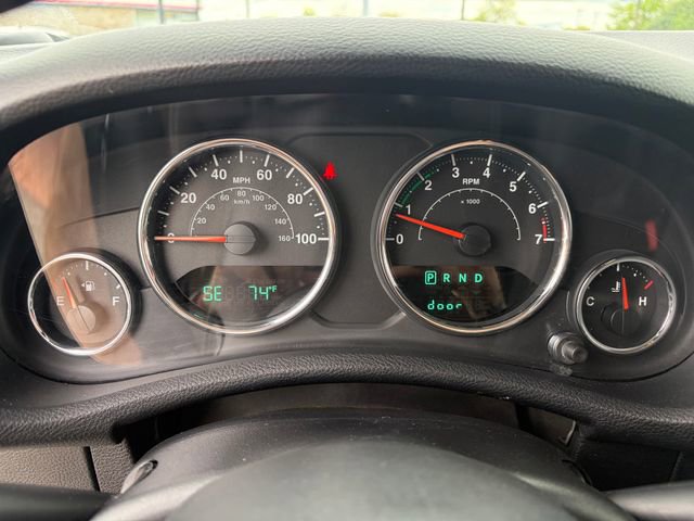 Used 2018 Jeep Wrangler Unlimited Sahara image 16